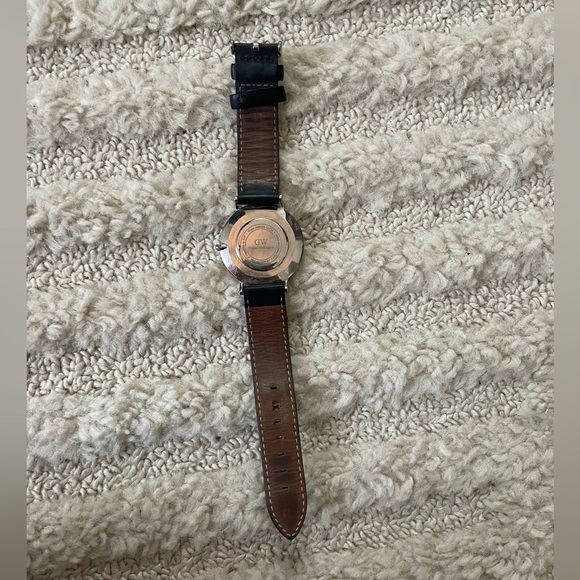 Daniel Wellington - CLASSIC SHEFFIELD - Picture 4 of 4